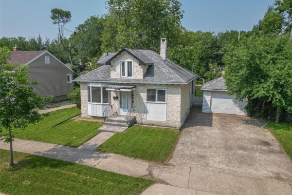 416 21st Street, Brandon, MB R7B1P2 Photo 2