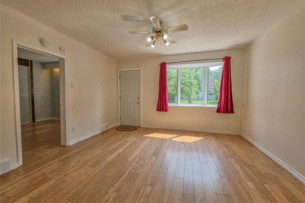 416 21st Street, Brandon, MB R7B1P2 Photo 5