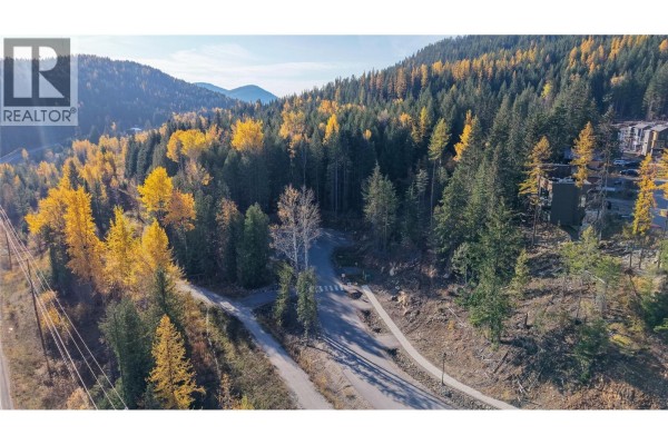 416 Centennial Place, Rossland