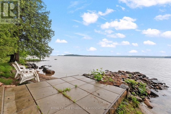 416 Rocky Point Drive, Bonnechere Valley, ON K0J2A0 Photo 4