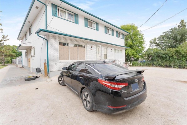 416 St Anne's Road, Winnipeg, MB R2M3C5 Photo 4