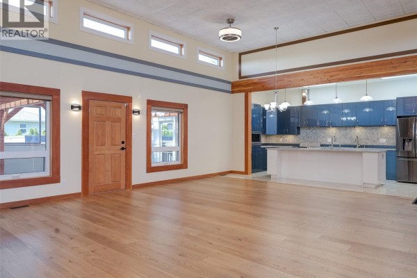 4160 Tyndall Ave, Saanich, BC, photo 3