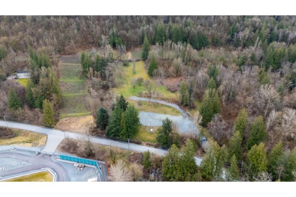 4165 Sumas Mountain Road, Abbotsford, BC V3G2H9 Photo 4