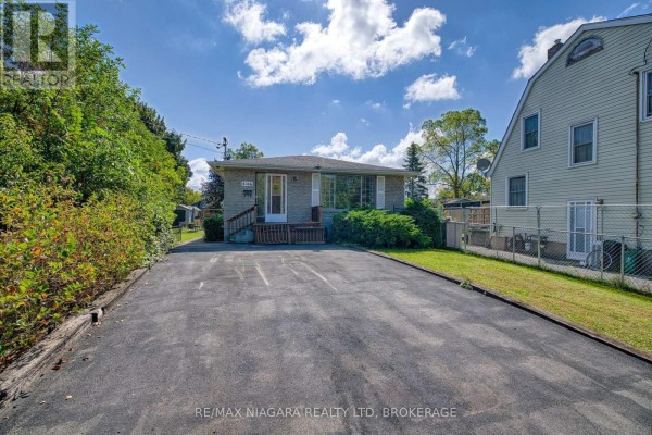 4166 Chippawa Parkway, Niagara Falls, ON L2G6E5 Photo 2