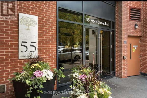 Dining room - 417 - 55 Front Street E, Toronto, ON M5E0A7 Photo 2