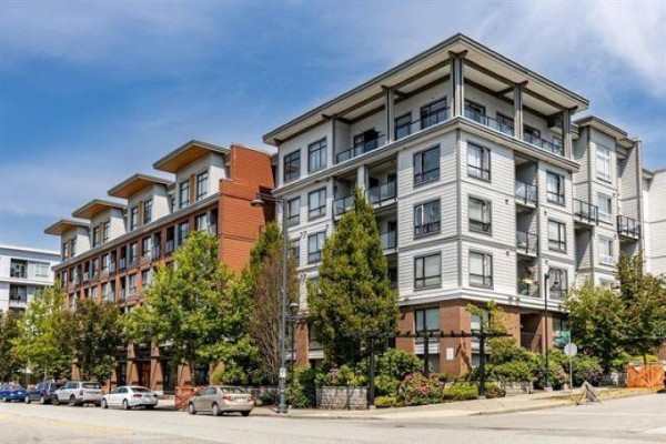 417 13733 107a Avenue, Surrey, BC, photo 2