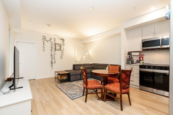 417 13838 108 Avenue, Surrey, BC V3T0T8 Photo 5