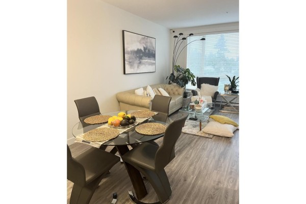 417 14333 104 Avenue, Surrey, BC V3T0E1 Photo 3