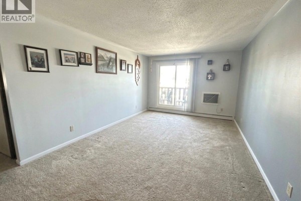 Living room - 417 1580 Olive Diefenbaker Drive, Prince Albert, SK S6V7M6 Photo 5
