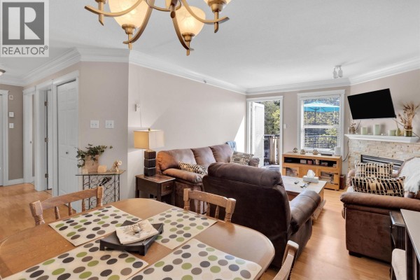 417 1591 Booth Avenue, Coquitlam, BC V3K1B7 Photo 3