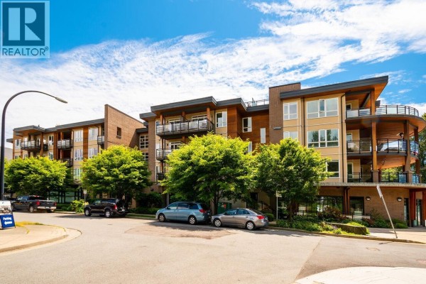 417 733 W 14th Street, North Vancouver, BC V7M0C6 Photo 2