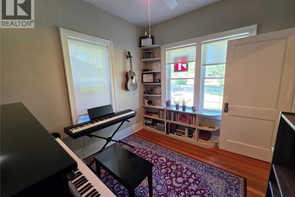 Bedroom - 417 Centre Street, Meadow Lake, SK S9X1E5 Photo 5