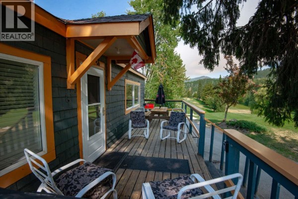 417 Copper Road, Rossland, BC, photo 3