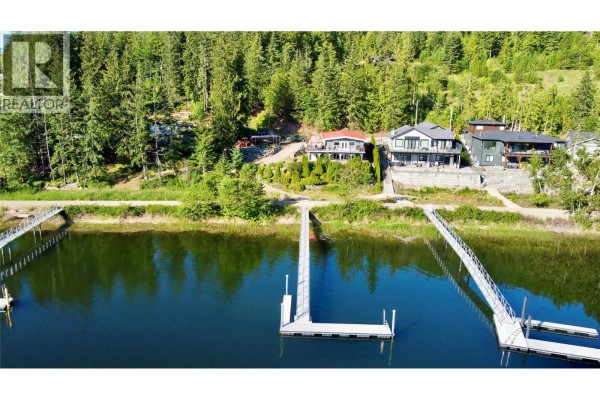 Office - 417 Old Spallumcheen Road, Sicamous, BC V0E2V3 Photo 2