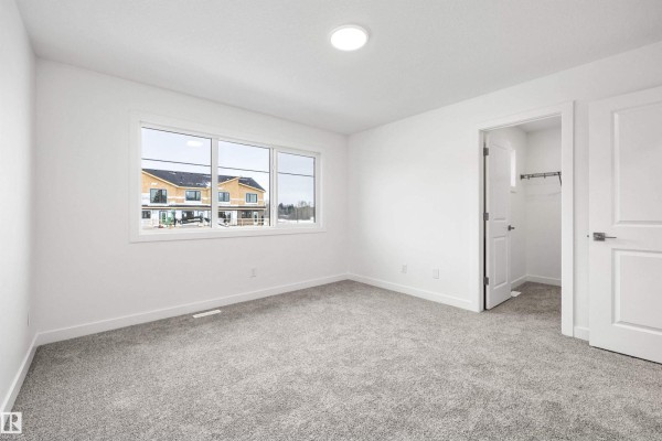 Kitchen - 4172 Kinglet Dr Nw, Edmonton, AB T5S0W9 Photo 3