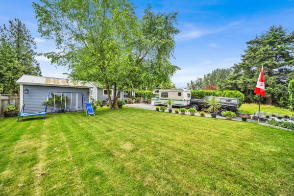 4174 Bradner Road, Abbotsford, BC V4X1S8 Photo 3