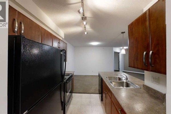 Kitchen - 418, 9124 96 Avenue, Grande Prairie, AB T8X0A1 Photo 3