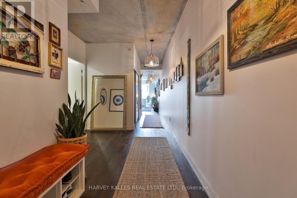 Kitchen - 418 - 109 Ossington Avenue, Toronto, ON M6J0G1 Photo 3