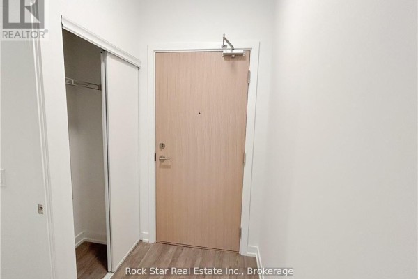 418 - 1195 The Queensway, Toronto, ON M8Z0H1 Photo 4