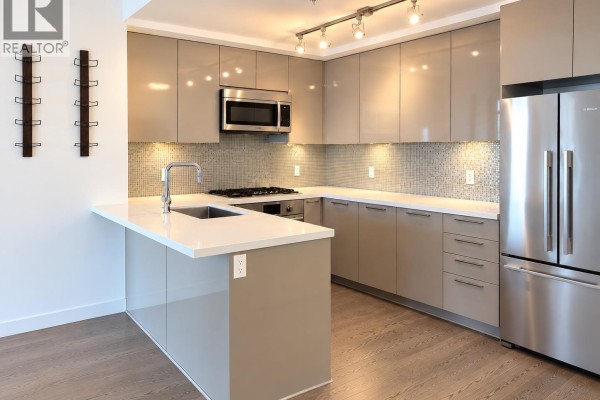 418 10177 River Drive, Richmond