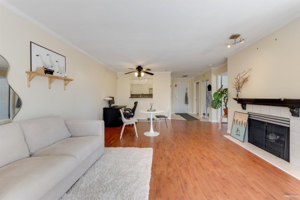 418 15268 105 Avenue, Surrey, BC, photo 2