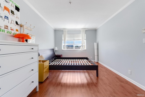 418 15268 105 Avenue, Surrey, BC V3R0W8 Photo 5