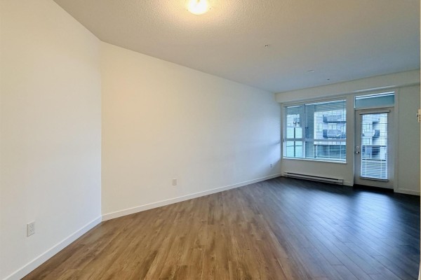 418 15733 85th Avenue, Surrey, BC V4N6W8 Photo 4