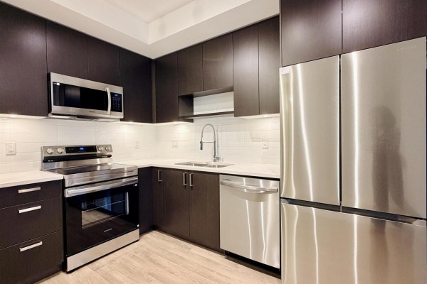 418 15733 85th Avenue, Surrey, BC V4N6W8 Photo 5