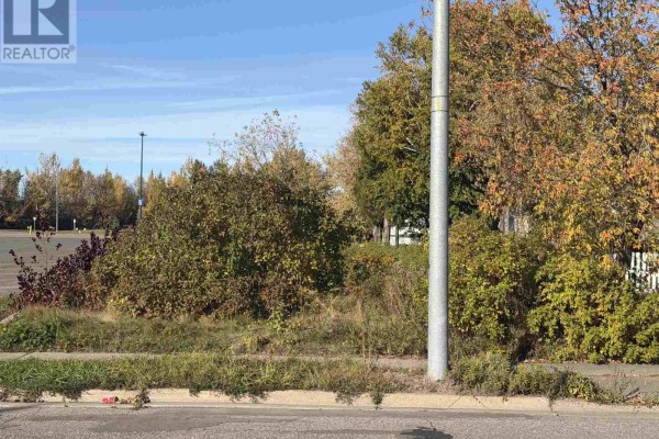 418 Albert St W, Sault Ste  Marie, ON P6A1C3 Photo 2