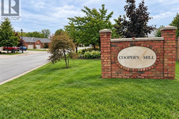 418 Cooper Crescent, Lakeshore, ON, photo 3