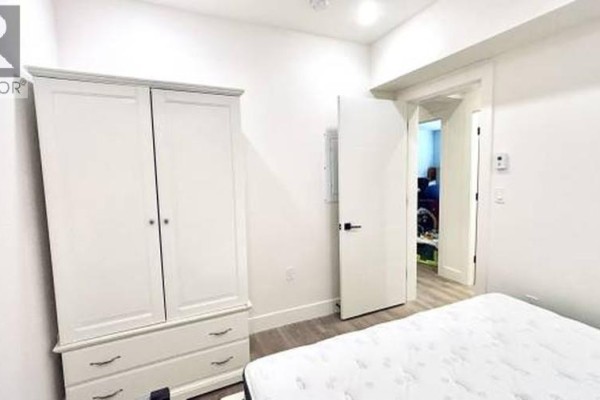 418 E 12th Street, North Vancouver, BC V7L2K3 Photo 5