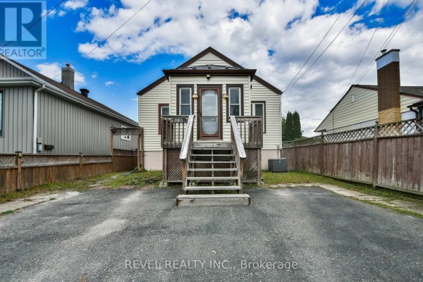 418 Maple Street S, Timmins