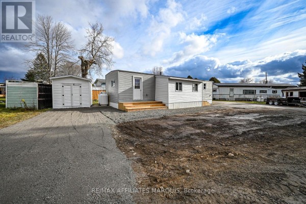 418 Nicole Street, Smiths Falls, ON, photo 3