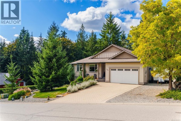 Laundry room - 418 Winter Dr, Lake Cowichan, BC V0R2G1 Photo 5