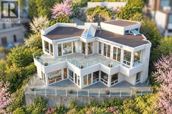4180b Rose Crescent, West Vancouver