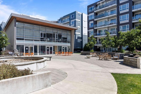 419 10581 140 Street, Surrey, BC V3T0M7 Photo 4