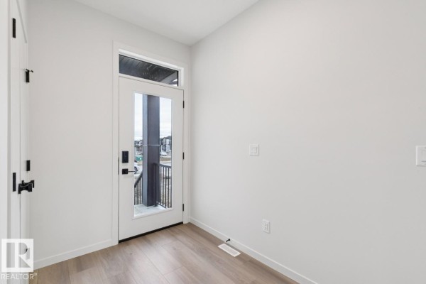 419 31 St Sw, Edmonton, AB, photo 2