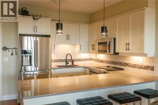 Ensuite - 419 6310 Mcrobb Ave, Nanaimo, BC V9V1W8 Photo 5