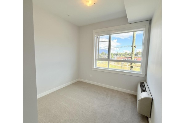 419 8423 Cedar Street, Mission, BC V4S1A1 Photo 3