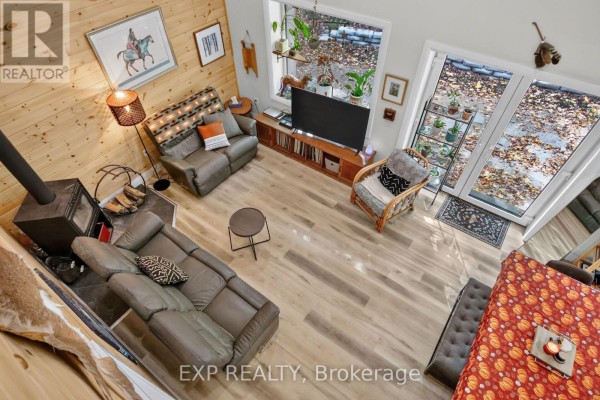 4197 Matawatchan Road, Greater Madawaska, ON K0J2R0 Photo 3