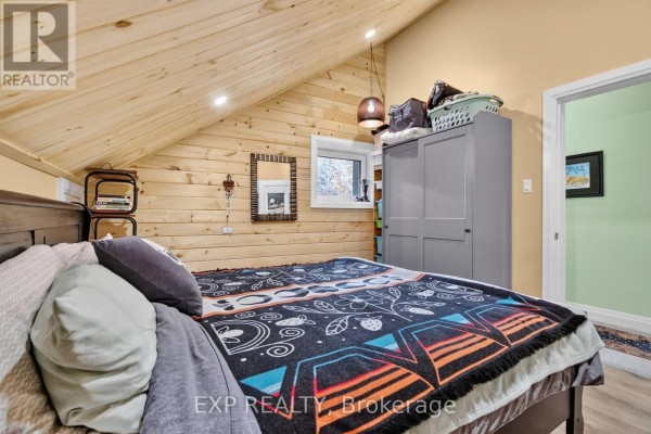 4197 Matawatchan Road, Greater Madawaska, ON K0J2R0 Photo 5