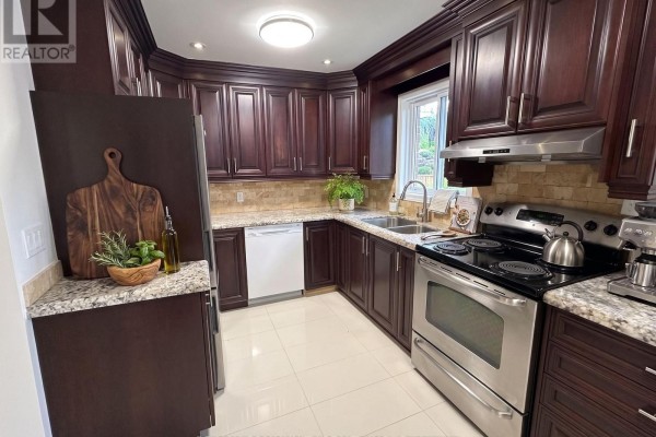 4198 Powderhorn Crescent, Mississauga, ON, photo 3