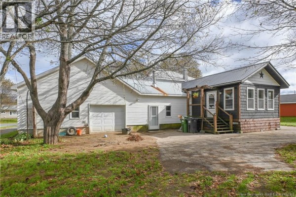 Bath (# pieces 1-6) - 4199 Principale Street, Tracadie, NB E1X1B9 Photo 5