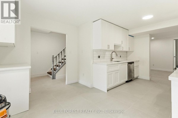 42 - 70 Chapman Court, London North, ON N6G4Z4 Photo 5