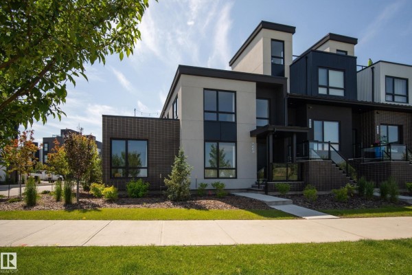 #42 5 Rondeau Dr, St  Albert, AB, photo 2