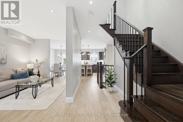 Living room - 42 Archbury Circle, Caledon, ON L7E2H7 Photo 3