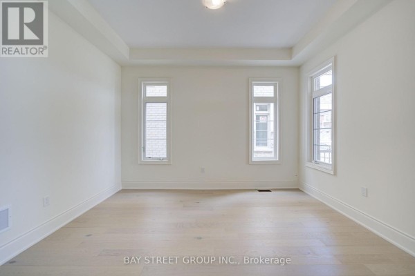 42 Big Willow Crescent, Richmond Hill, ON L4E3R4 Photo 4