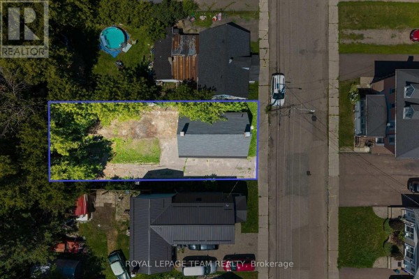 42 Bonnechere Street S, Renfrew, ON, photo 3