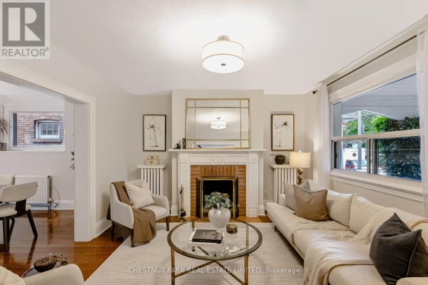 Dining room - 42 Bowood Avenue, Toronto, ON M4N1Y4 Photo 3