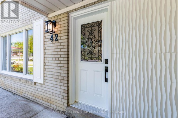42 Broadfield Drive, Toronto, ON, photo 3